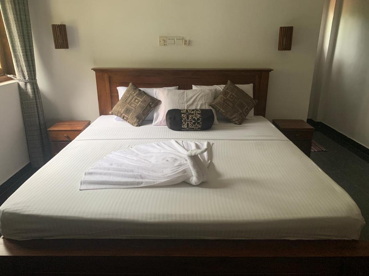 Hostel Why Not Mansion Habaraduwa Central Exteriér fotografie