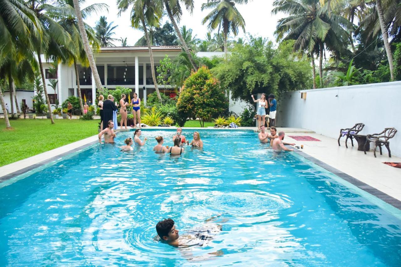 Hostel Why Not Mansion Habaraduwa Central Exteriér fotografie